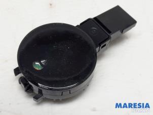 Gebruikte Regensensor Citroen C4 Cactus (0B/0P) 1.2 PureTech 82 12V Prijs € 29,95 Margeregeling aangeboden door Maresia Parts