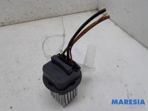 Gebruikte Kachel Weerstand Citroen C5 III Berline (RD) 1.6 16V THP 155 Prijs € 25,00 Margeregeling aangeboden door Maresia Parts