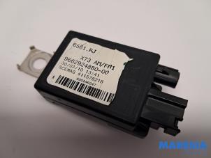 Gebruikte Antenne Citroen C5 III Berline (RD) 1.6 16V THP 155 Prijs € 20,00 Margeregeling aangeboden door Maresia Parts