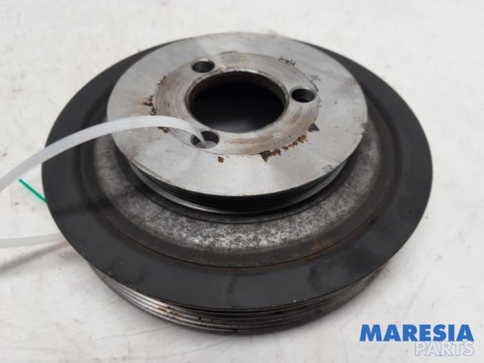 Gebruikte Krukas Poelie Citroen C3 (SC) 1.0 Vti 68 12V Prijs € 19,95 Margeregeling aangeboden door Maresia Parts