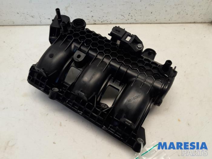 Gebruikte Inlaatspruitstuk DS Automobiles DS 3/Crossback (UC/UJ/UR) 1.2 12V PureTech 130 Prijs € 48,40 Inclusief btw aangeboden door Maresia Parts