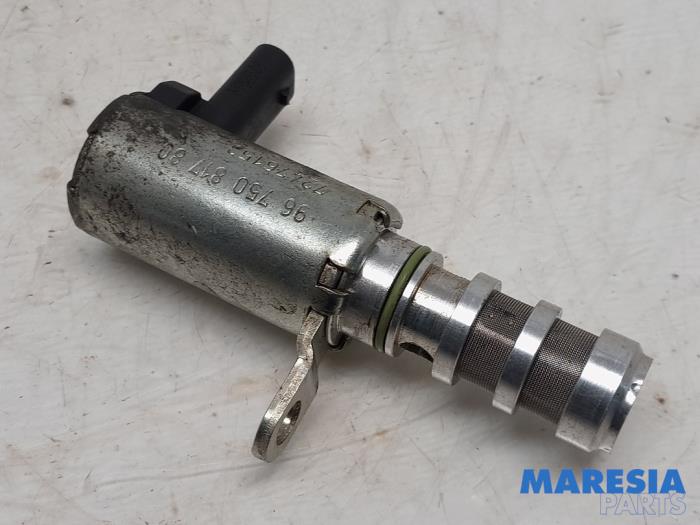 Gebruikte Oliedruk Schakelaar DS Automobiles DS 3/Crossback (UC/UJ/UR) 1.2 12V PureTech 130 Prijs € 36,30 Inclusief btw aangeboden door Maresia Parts