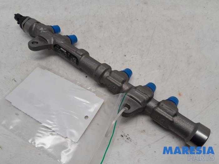 Gebruikte Injector brug Fiat Doblo Cargo (263) 1.3 D Multijet Prijs € 54,44 Inclusief btw aangeboden door Maresia Parts