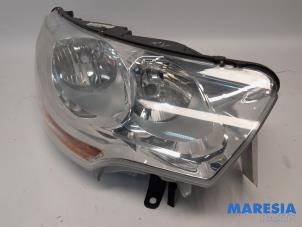 Gebruikte Koplamp rechts Citroen C4 Berline (NC) 1.4 16V VTi Prijs € 189,00 Margeregeling aangeboden door Maresia Parts
