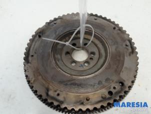 Gebruikte Vliegwiel Renault Clio IV Estate/Grandtour (7R) 0.9 Energy TCE 12V Prijs € 75,00 Margeregeling aangeboden door Maresia Parts