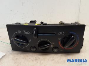 Gebruikte Chaufage Bedieningspaneel Peugeot 207 SW (WE/WU) 1.6 16V Prijs € 25,00 Margeregeling aangeboden door Maresia Parts