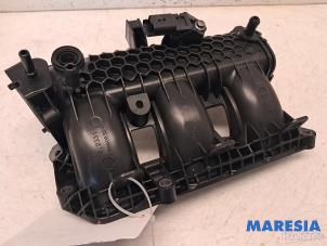 Gebruikte Inlaatspruitstuk Citroen C4 Cactus (0B/0P) 1.2 PureTech 110 12V Prijs € 40,00 Margeregeling aangeboden door Maresia Parts