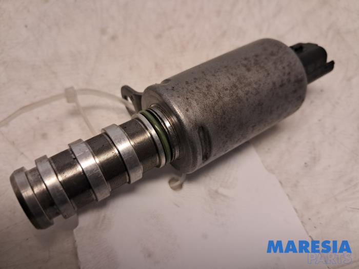 Gebruikte Nokkenas Sensor Citroen C4 Cactus (0B/0P) 1.2 PureTech 110 12V Prijs € 29,99 Margeregeling aangeboden door Maresia Parts