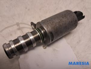 Gebruikte Sensor Nokkenas Citroen C4 Cactus (0B/0P) 1.2 PureTech 110 12V Prijs € 29,99 Margeregeling aangeboden door Maresia Parts