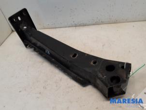 Gebruikte Frontdeel steun Fiat 500 (312) 0.9 TwinAir 80 Prijs € 25,00 Margeregeling aangeboden door Maresia Parts