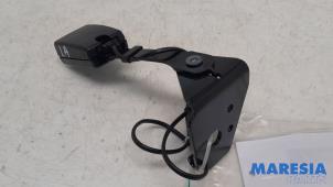 Gebruikte Veiligheidsgordel Insteek links-achter Peugeot 3008 I (0U/HU) 1.6 16V THP 155 Prijs € 25,00 Margeregeling aangeboden door Maresia Parts