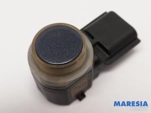 Gebruikte PDC Sensor Renault Zoé (AG) 53kW Prijs € 22,95 Margeregeling aangeboden door Maresia Parts