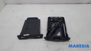 Gebruikte Krikset Toyota ProAce 2.0 D-4D 122 16V Worker Prijs € 63,53 Inclusief btw aangeboden door Maresia Parts