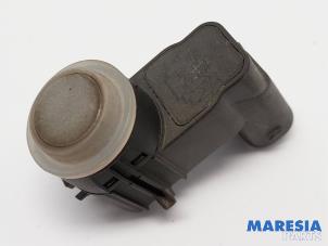 Gebruikte PDC Sensor Peugeot 5008 I (0A/0E) 1.6 THP 16V Prijs € 35,00 Margeregeling aangeboden door Maresia Parts