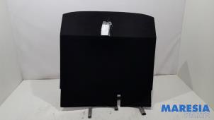 Gebruikte Kofferbak Mat Renault Arkana (RJLL) 1.6 E-Tech 145 16V Prijs € 99,99 Margeregeling aangeboden door Maresia Parts