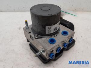 Gebruikte ABS Pomp Toyota ProAce 2.0 D-4D 122 16V Worker Prijs € 242,00 Inclusief btw aangeboden door Maresia Parts