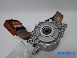 Gebruikte Starterdynamo Renault Arkana (RJLL) 1.6 E-Tech 145 16V Prijs € 399,00 Margeregeling aangeboden door Maresia Parts