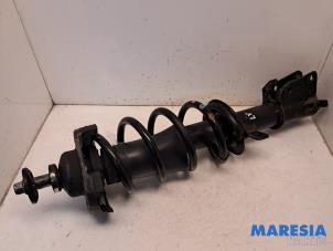 Gebruikte Mac Phersonpoot links-voor Opel Vivaro 1.6 CDTI BiTurbo 140 Prijs € 90,75 Inclusief btw aangeboden door Maresia Parts