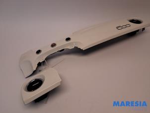 Gebruikte Dashboard deel Fiat 500 (312) 1.2 Prijs € 100,00 Margeregeling aangeboden door Maresia Parts