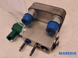 Gebruikte Druksensor airco Renault Arkana (RJLL) 1.6 E-Tech 145 16V Prijs € 129,99 Margeregeling aangeboden door Maresia Parts