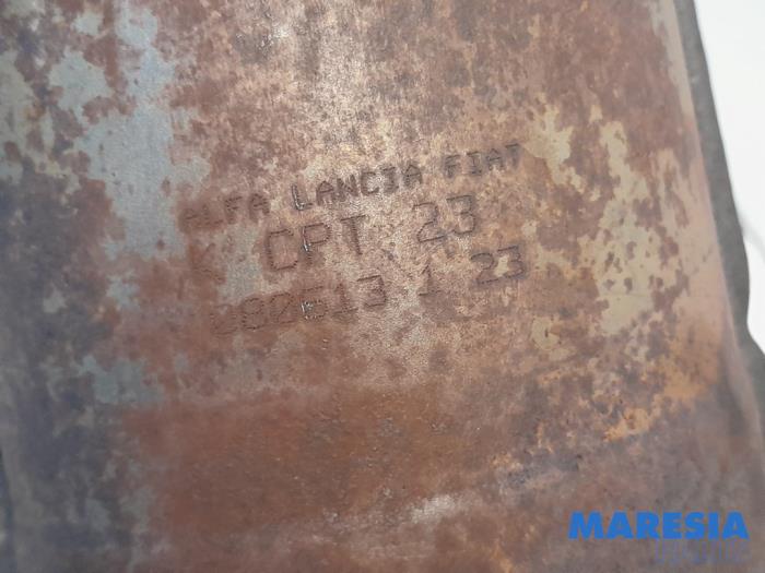 Katalysator van een Fiat 500 (312) 1.4 16V 2008