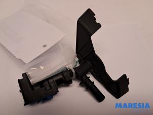Gebruikte Sensor Remassistent Citroen C3 (SX/SW) 1.2 Vti 12V PureTech Prijs € 15,00 Margeregeling aangeboden door Maresia Parts