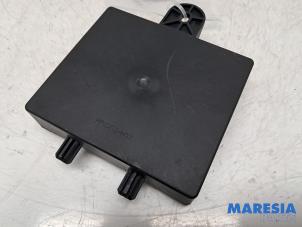 Gebruikte BCM Opel Vivaro 1.6 CDTI 90 Prijs € 157,30 Inclusief btw aangeboden door Maresia Parts