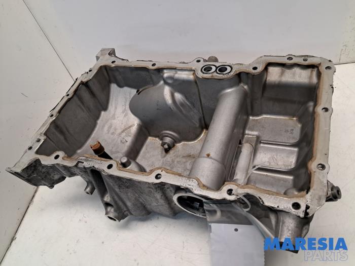 Gebruikte Carterpan Alfa Romeo Stelvio (949) 2.0 T 16V Q4 Prijs € 250,00 Margeregeling aangeboden door Maresia Parts