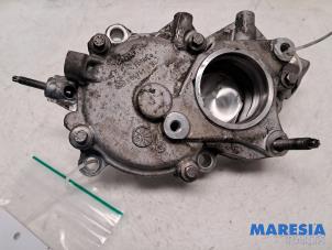 Gebruikte Steun dieselpomp Peugeot Boxer (U9) 2.0 BlueHDi 130 Prijs € 121,00 Inclusief btw aangeboden door Maresia Parts