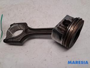 Gebruikte Drijfstang Citroen C5 III Berline (RD) 1.6 16V THP 155 Prijs € 34,99 Margeregeling aangeboden door Maresia Parts