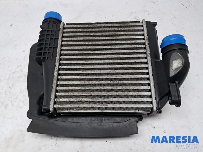 Gebruikte Intercooler Peugeot 308 SW (L4/L9/LC/LJ/LR) 1.2 12V e-THP PureTech 110 Prijs € 49,95 Margeregeling aangeboden door Maresia Parts