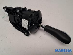 Gebruikte Versnellingspook Fiat 500 (312) 0.9 TwinAir 80 Prijs € 75,00 Margeregeling aangeboden door Maresia Parts