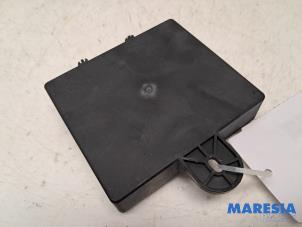 Gebruikte Computer Diversen Renault Clio IV (5R) 0.9 Energy TCE 90 12V Prijs € 105,00 Margeregeling aangeboden door Maresia Parts