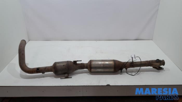 Gebruikte Roetfilter Renault Master III (EV/HV/UV/VA/VB/VD/VF/VG/VJ) 2.3 dCi 145 16V FWD Prijs € 1.210,00 Inclusief btw aangeboden door Maresia Parts