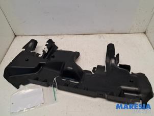 Gebruikte Luchtgeleider Citroen C4 Berline (NC) 1.6 16V VTi Prijs € 17,50 Margeregeling aangeboden door Maresia Parts