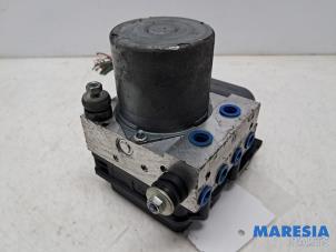 Gebruikte ABS Pomp Peugeot 308 SW (4E/H) 1.6 16V THP 150 Prijs € 125,00 Margeregeling aangeboden door Maresia Parts