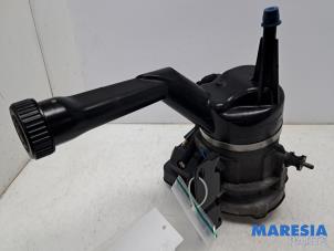 Gebruikte Servopomp Peugeot 308 SW (4E/H) 1.6 16V THP 150 Prijs € 74,95 Margeregeling aangeboden door Maresia Parts