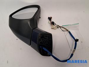 Gebruikte Buitenspiegel rechts Peugeot 308 SW (4E/H) 1.6 16V THP 150 Prijs € 65,00 Margeregeling aangeboden door Maresia Parts