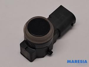 Gebruikte PDC Sensor Peugeot 308 (L3/L8/LB/LH/LP) 1.2 12V e-THP PureTech 130 Prijs € 19,00 Margeregeling aangeboden door Maresia Parts