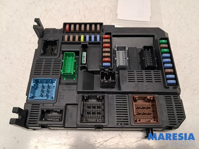 Computer Body Control van een Peugeot 308 (L3/L8/LB/LH/LP) 1.2 12V e-THP PureTech 130 2015