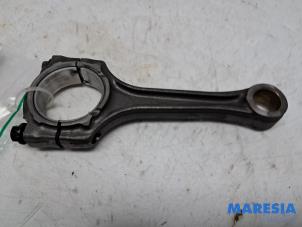 Gebruikte Drijfstang Alfa Romeo Giulietta (940) 1.4 TB 16V MultiAir Prijs € 45,00 Margeregeling aangeboden door Maresia Parts