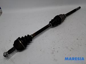 Gebruikte Steekas rechts-voor Peugeot Expert (G9) 1.6 HDi 90 Prijs € 121,00 Inclusief btw aangeboden door Maresia Parts