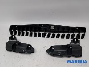 Gebruikte Bumperframe achter Peugeot 308 (L3/L8/LB/LH/LP) 1.2 12V e-THP PureTech 130 Prijs € 25,00 Margeregeling aangeboden door Maresia Parts