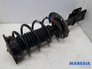 Gebruikte Schokdemperpoot links-voor Peugeot 308 SW (L4/L9/LC/LJ/LR) 1.6 BlueHDi 120 Prijs € 60,00 Margeregeling aangeboden door Maresia Parts