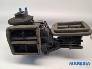 Gebruikte Chaufagebak Peugeot Boxer (U9) 2.0 BlueHDi 130 Prijs € 190,58 Inclusief btw aangeboden door Maresia Parts