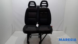 Gebruikte Bank rechts-voor Peugeot Boxer (U9) 2.0 BlueHDi 130 Prijs € 302,50 Inclusief btw aangeboden door Maresia Parts