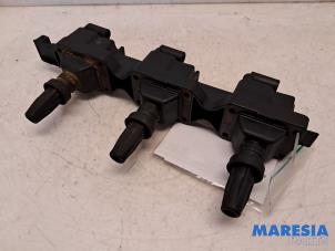 Gebruikte Bobine Renault Espace (JE) 3.0 V6 24V Grand Espace Prijs € 45,00 Margeregeling aangeboden door Maresia Parts