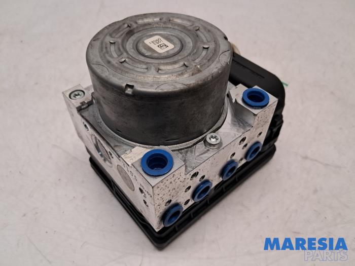 Gebruikte ABS Pomp Opel Corsa F (UB/UH/UP) 1.2 12V 75 Prijs € 240,79 Inclusief btw aangeboden door Maresia Parts
