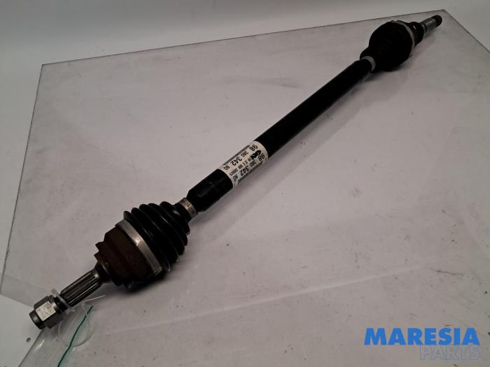 Gebruikte Steekas rechts-voor Opel Corsa F (UB/UH/UP) 1.2 12V 75 Prijs € 181,50 Inclusief btw aangeboden door Maresia Parts
