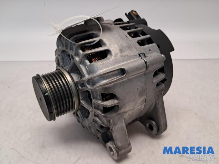 Gebruikte Dynamo Opel Corsa F (UB/UH/UP) 1.2 12V 75 Prijs € 133,10 Inclusief btw aangeboden door Maresia Parts